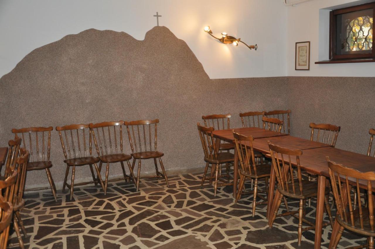 Miedzynarodowe Schronisko Mlodziezowe Ptsm Szarotka Zakopane Exterior foto
