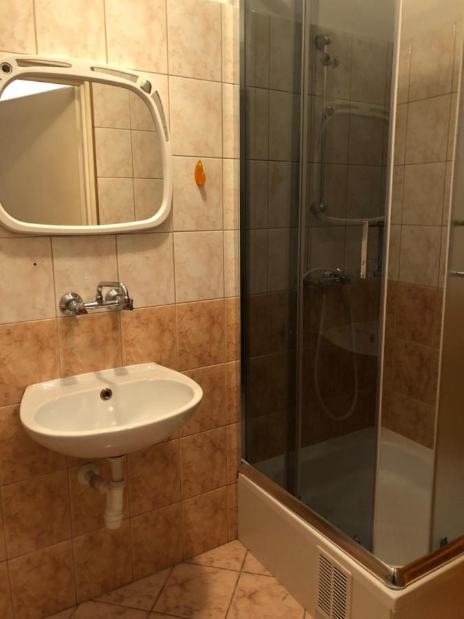 Miedzynarodowe Schronisko Mlodziezowe Ptsm Szarotka Zakopane Exterior foto