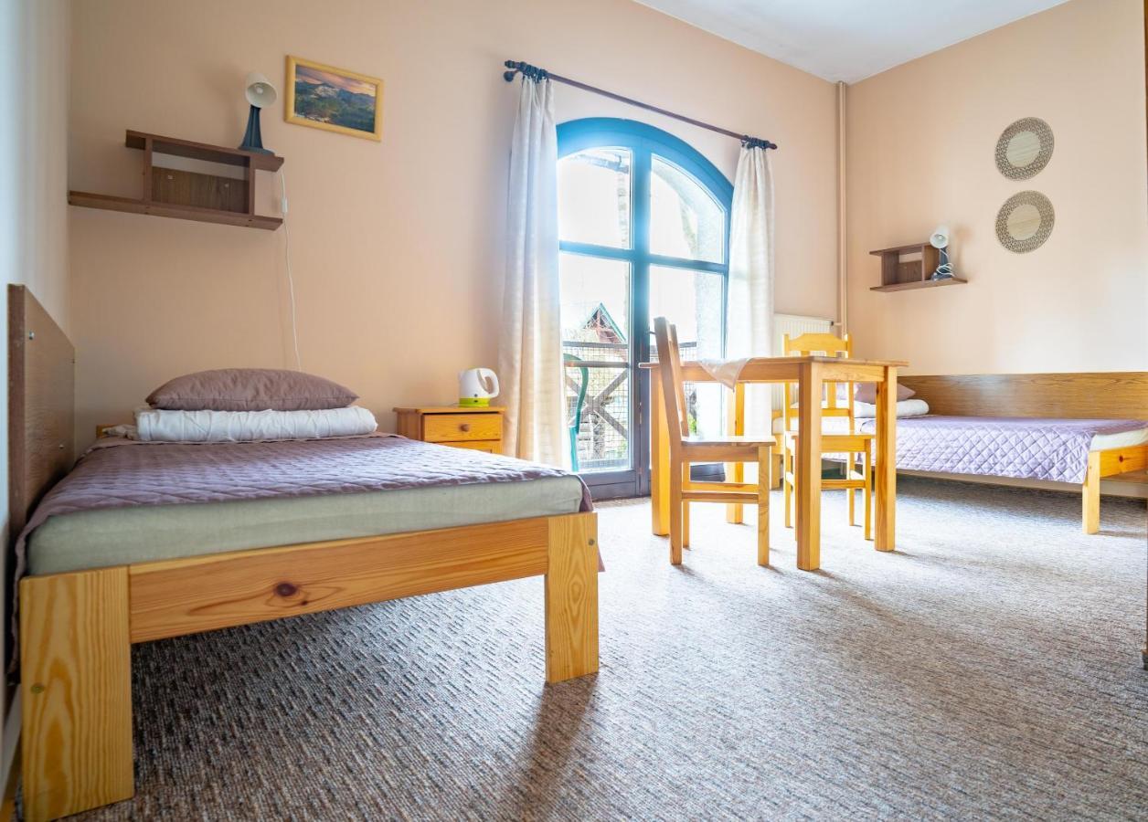Miedzynarodowe Schronisko Mlodziezowe Ptsm Szarotka Zakopane Exterior foto