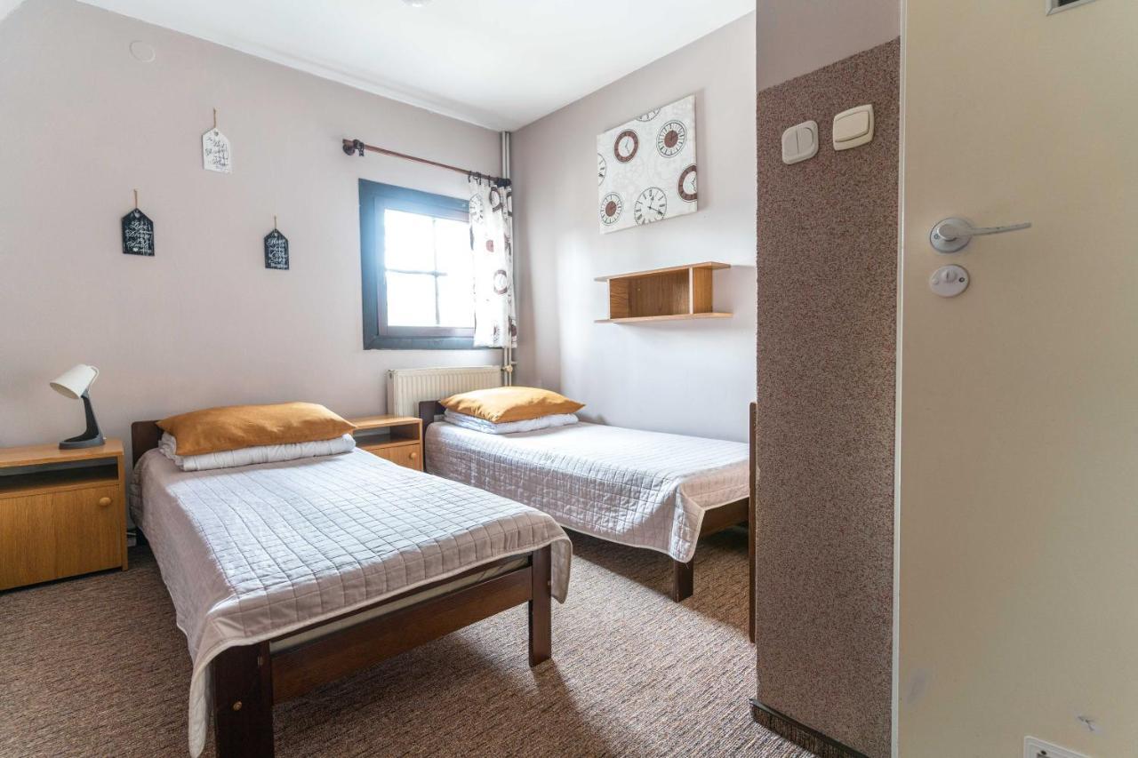 Miedzynarodowe Schronisko Mlodziezowe Ptsm Szarotka Zakopane Exterior foto