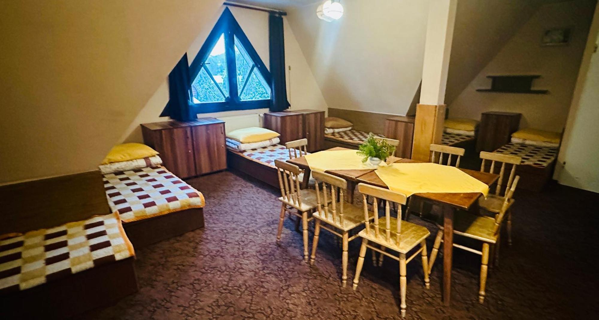 Miedzynarodowe Schronisko Mlodziezowe Ptsm Szarotka Zakopane Exterior foto